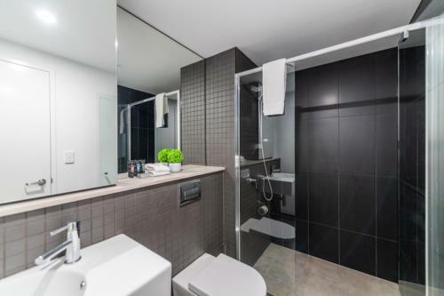 Midnight Apartments Accommodate Canberra