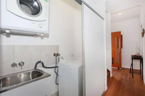 8 Cabbi Court, Coolum Beach