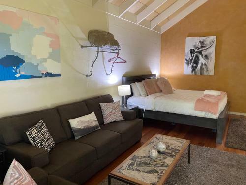 Double Nut Chalets, Daylesford