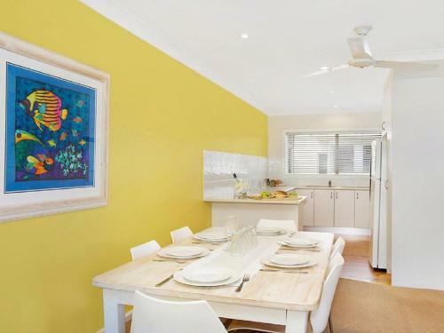 Ocean Blue Apartment Three - Apartment On 2nd Level