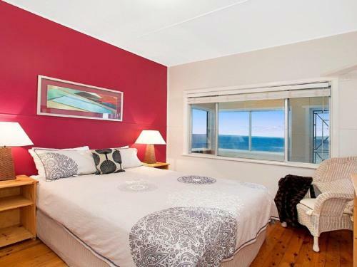 Ocean Blue Apartment Two - Oceanfront Apartment