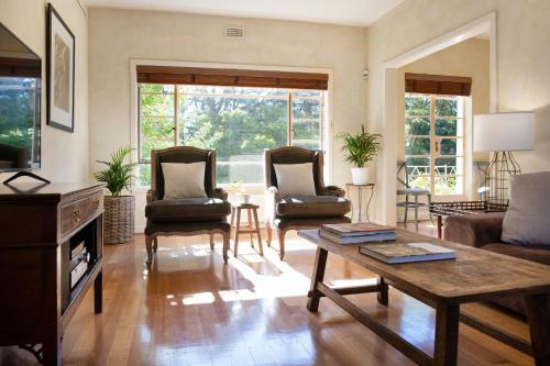 Lakeshore House
