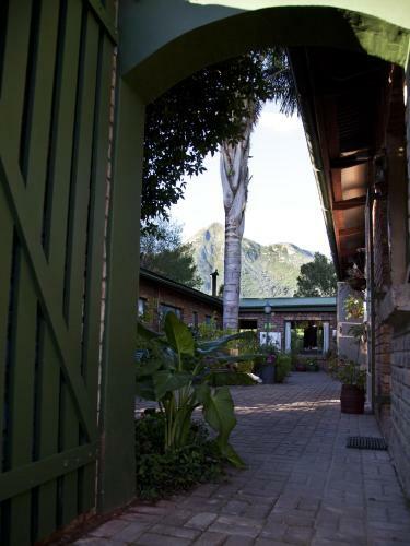 Bed & Breakfast Andelomi Forest Lodge