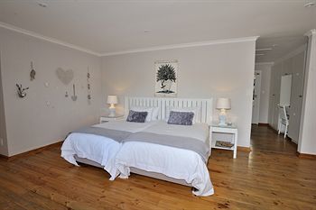 Brenton Beach House