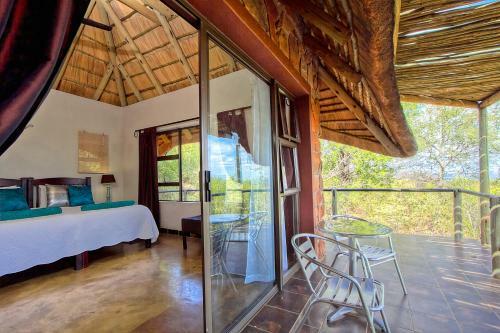 Bed & Breakfast Ehlathini Lodge