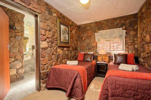 Bed & Breakfast Ehlathini Lodge