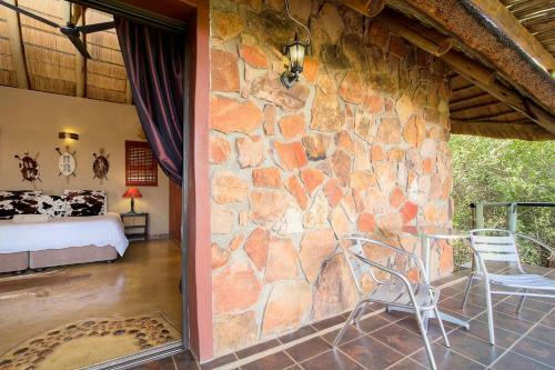 Bed & Breakfast Ehlathini Lodge