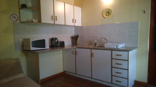 Hostal Baviana Beach Lodge