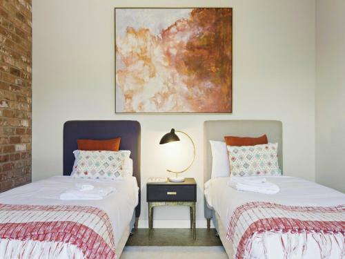 Embracing Evandale - Hosted By L'abode Accommodation