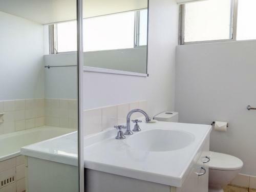 Apartamento Ebbtide 2 - On Main Beach!