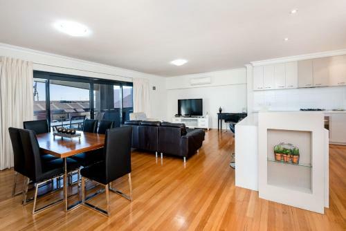 Fremantle Harbourside Luxury Apartments