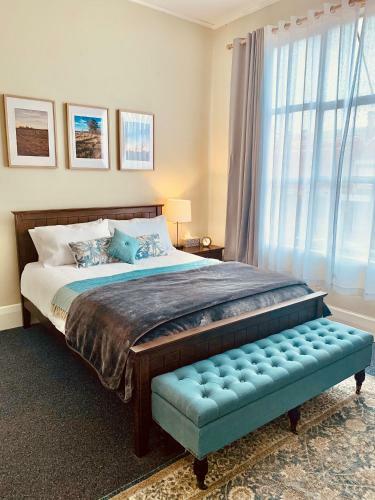 New England Rest Apartments-unit A