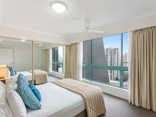 Crown Towers Superior 3 Bedroom Apartment