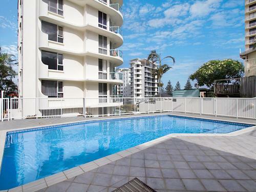 Classique Unit 3 - Well Appointed Unit In A Security Building
