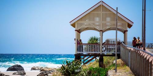 Lovely 1bdr Apartment Steps To The Beach