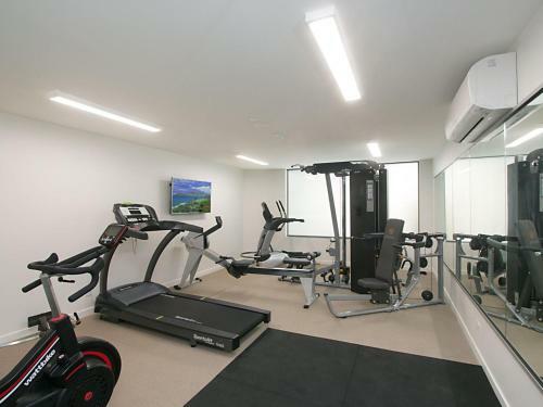 The Garland Unit 702 Beachfront Apartment In Rainbow Bay Coolangatta