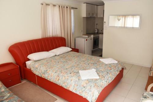 Hillview Motel