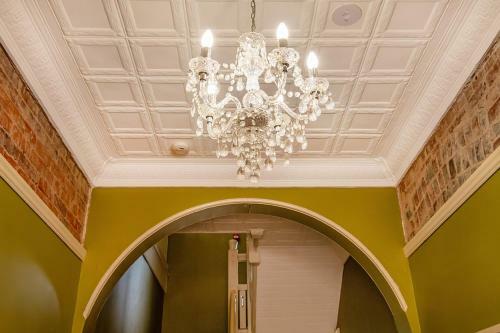 Hotel Commercial Travellers House