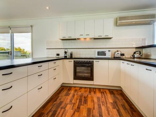 Cuttriss By The Beach