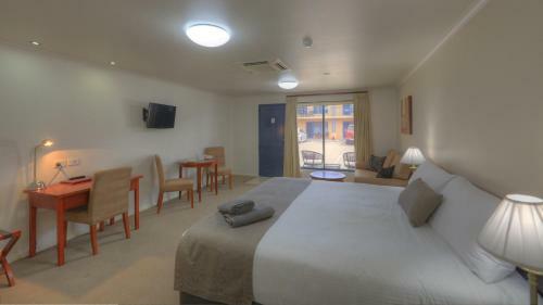 Inverell Rsm Club Motel