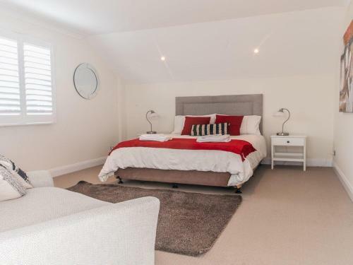 Blake Loft On Manning - 500 Metres To Two Beaches