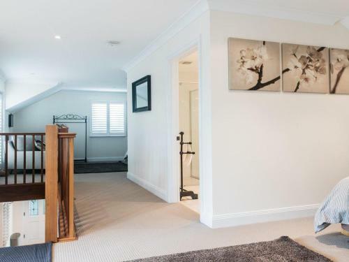 Blake Loft On Manning - 500 Metres To Two Beaches
