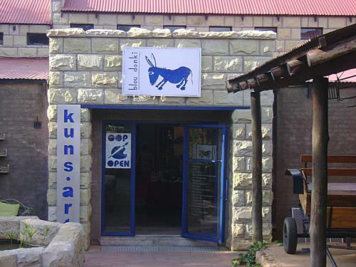 Hostal Eddies Self Catering Or B&B