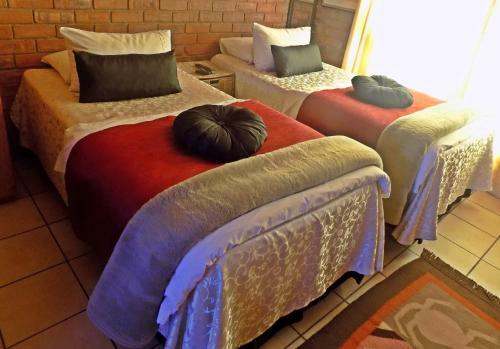 Hostal Eddies Self Catering Or B&B