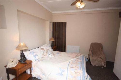 Hostal Bluewater Guesthouse