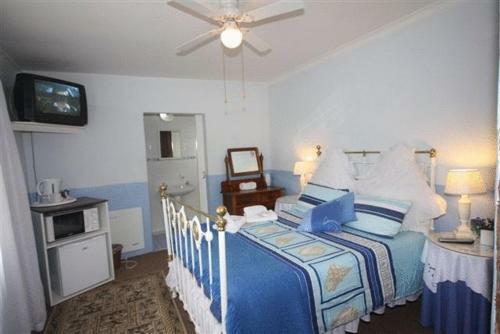 Hostal Bluewater Guesthouse