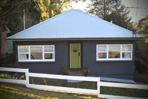 New Winston Cottage Leura Views & Location