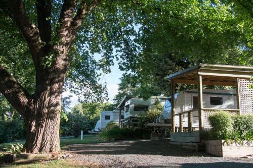 Longford Riverside Caravan Park