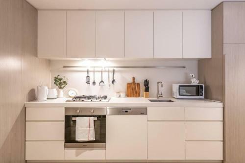 Stunning Opera Apartment-st Kilda Rd