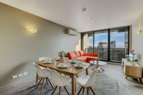 Apartamento A Modern 2br Cbd Apt, City Views, Free Parking
