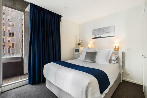 Central Melbourne Cbd Apartment With Gym And Pool