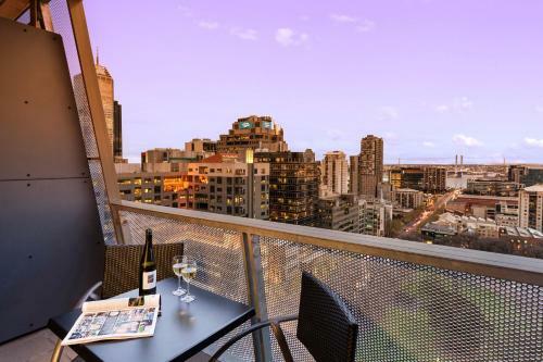 Apartments @ 350 William