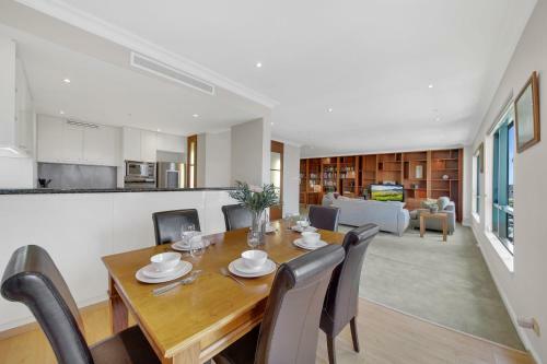 Apartamento A Charming & Spacious 3br Home With Free Parking