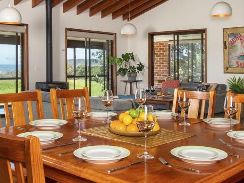 Beach House On Jones Beach - Kiama Accommodation