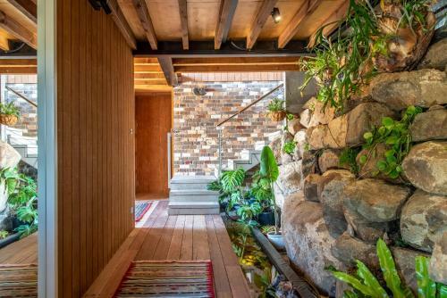 Hilltop Hideaway Luxury Style