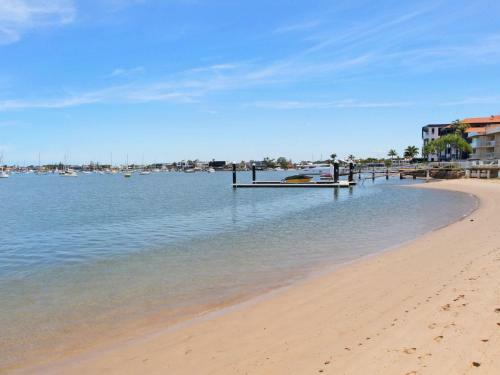 Broadwater Quays 5 - Three Bedroom Water View Apartment, Only 2 Blocks From Mooloolaba Beach!
