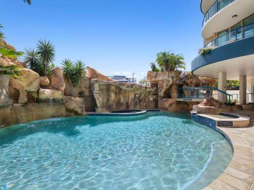 Landmark 10143 - Studio Apartment On Mooloolaba Esplanade, Steps From Mooloolaba Beach!