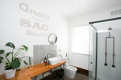 William Arnott Hotel