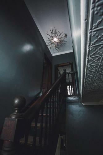 William Arnott Hotel