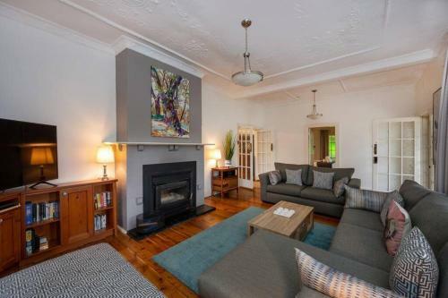 'kyona' By Your Innkeeper Mudgee
