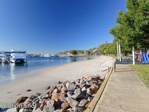 Zabeth 33a Bay Street Nelson Bay