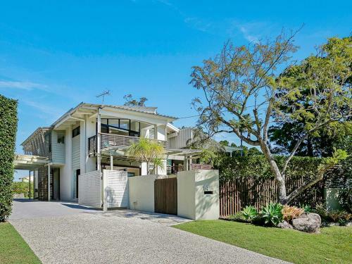 The Lighthouse, Noosa Hill