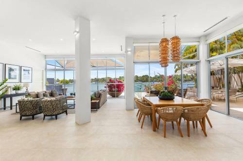 42 Noosa Parade