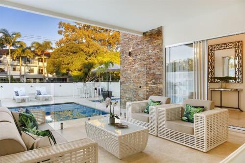 Entertaining In Elegance, Noosaville