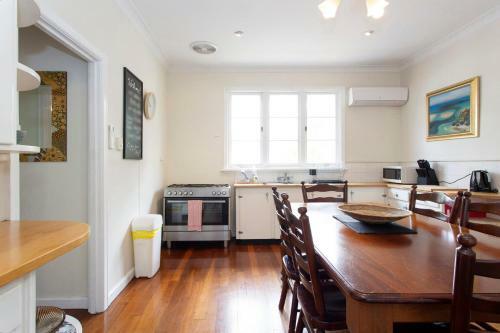 Cosy Cottage -3 Bedrooms Victoria Park