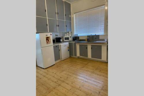 A1 Sea Lake Silo Home With A View (Pet Friendly)